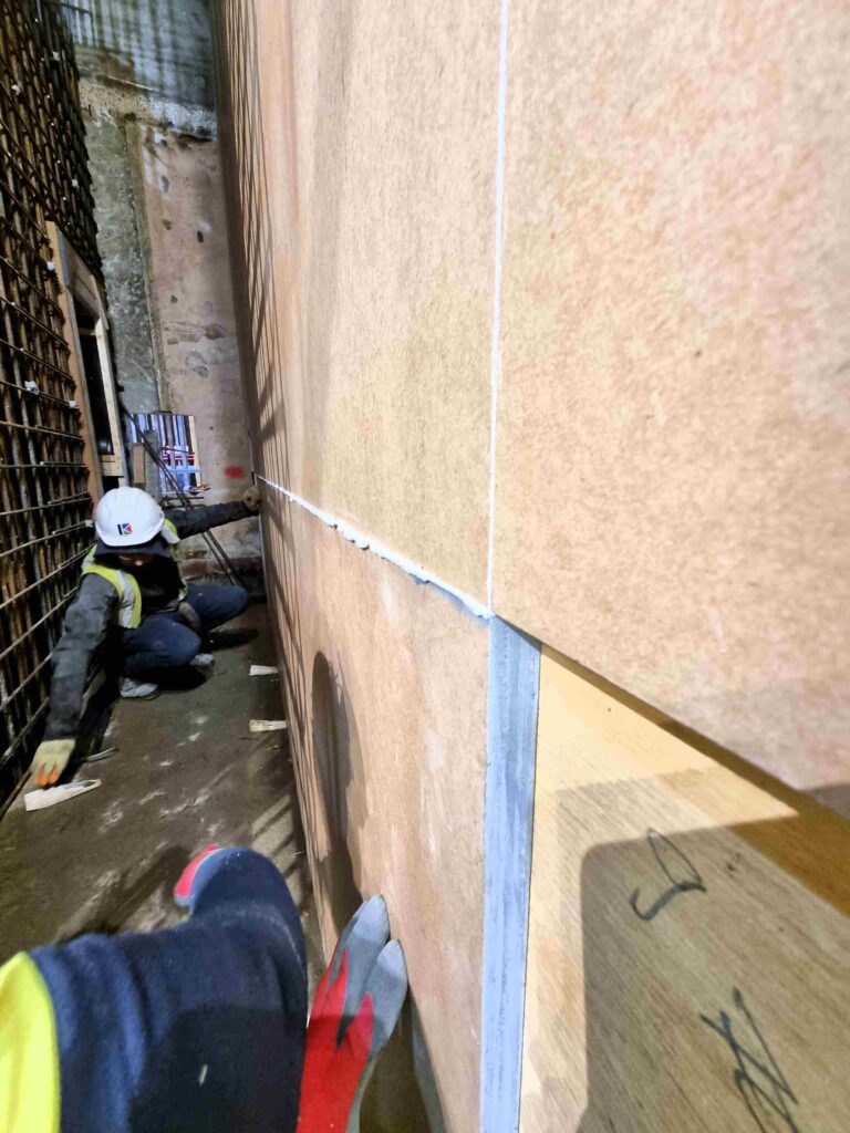 Sealing Joints Between Plywood Sheets for In-Situ Architectural Concrete Finishes