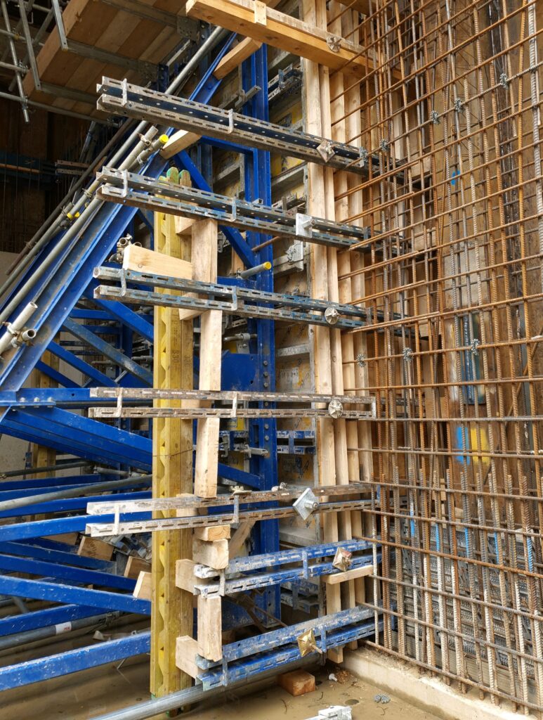 Preventing One-Sided Shutter Formwork Failures
